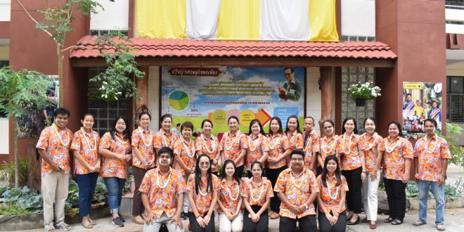 ร่วมสืบสานวัฒนธรรมไทย ประเพณีสงกรานต์  โดยมีพิธีสรงน้ำ “พระพุทธโสนันทธาตุพิทักษ์” พระพุทธรูปประจำโรงเรียน